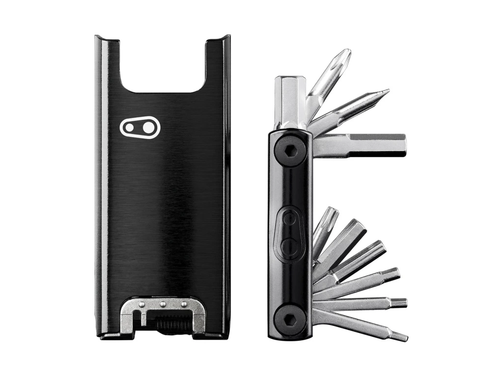 22007_f15-detail (1)